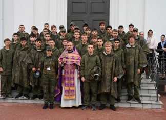 В центре «Патриот» прошла встреча со священником и Литургия для курсантов