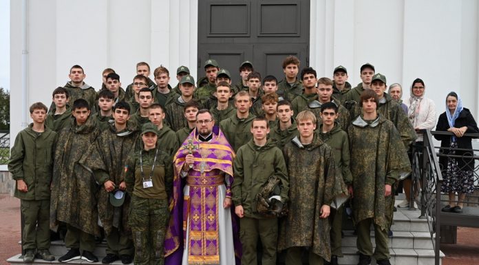 В центре «Патриот» прошла встреча со священником и Литургия для курсантов