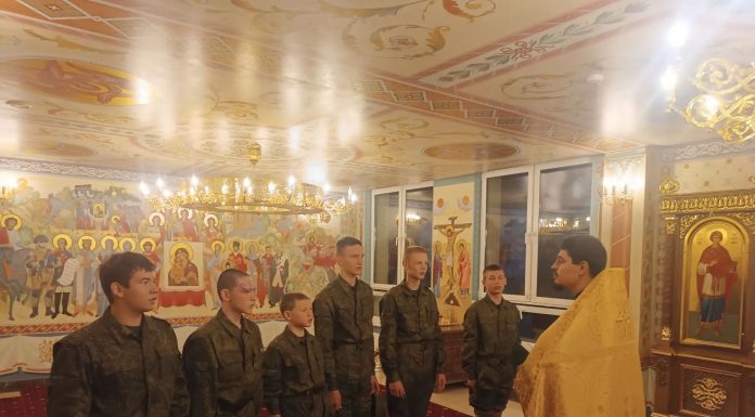 В домовом храме при Кубанском казачьем кадетском корпусе состоялось Таинство Крещения