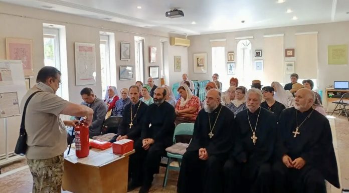 Занятия по пожарной безопасности прошли в Свято-Ильинском храме