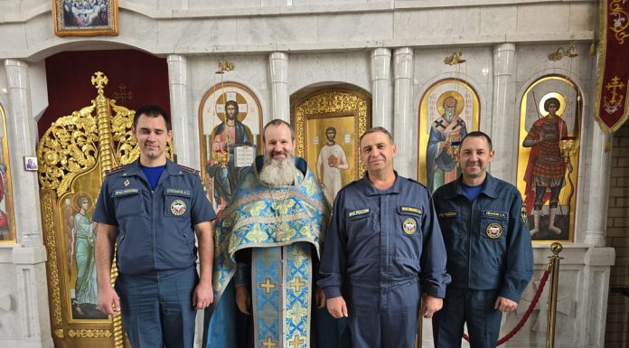В храме свт. Спиридона Тримифунтского станицы Северской прошел молебен с сотрудниками МЧС