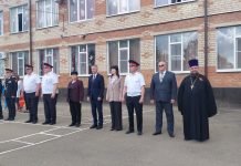 В Абинском районе прошёл межшкольный смотр-парад казачьих классов