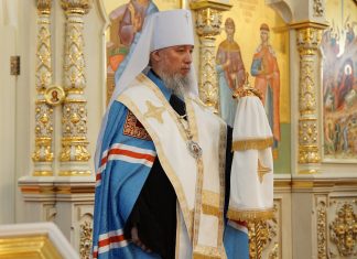 Митрополит Василий совершил благодарственный молебен в храме Рождества Христова станицы Динской
