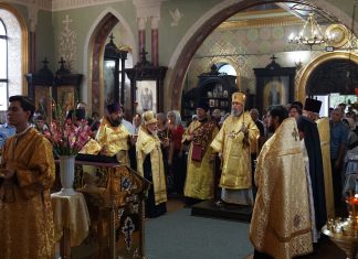 Митрополит Василий совершил всенощное бдение в храме Рождества Пресвятой Богородицы станицы Полтавской