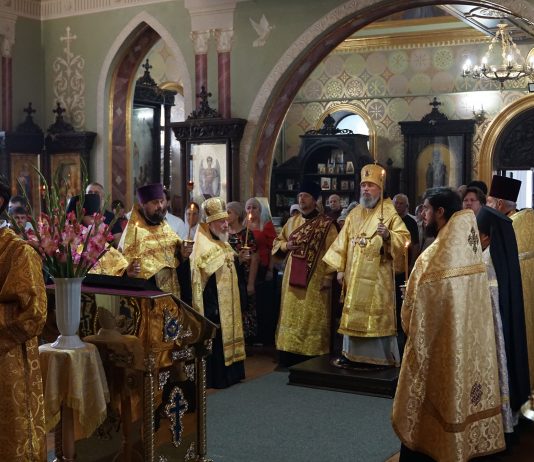 Митрополит Василий совершил всенощное бдение в храме Рождества Пресвятой Богородицы станицы Полтавской