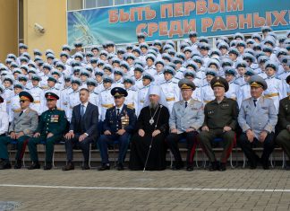 Митрополит Василий принял участие в торжественном посвящении юношей в кадеты