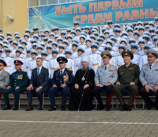 Митрополит Василий принял участие в торжественном посвящении юношей в кадеты