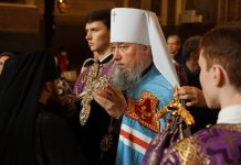 Митрополит Василий совершил Божественную литургию в Свято-Екатерининском кафедральном соборе города Краснодара