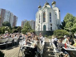 На территории храма Святого Духа прошёл Фестиваль интеллектуальных видов спорта на Кубок храма Святого Духа