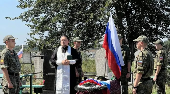 Иерей Виктор Аникин совершил отпевание казака Пашковского станичного казачьего общества, погибшего на СВО