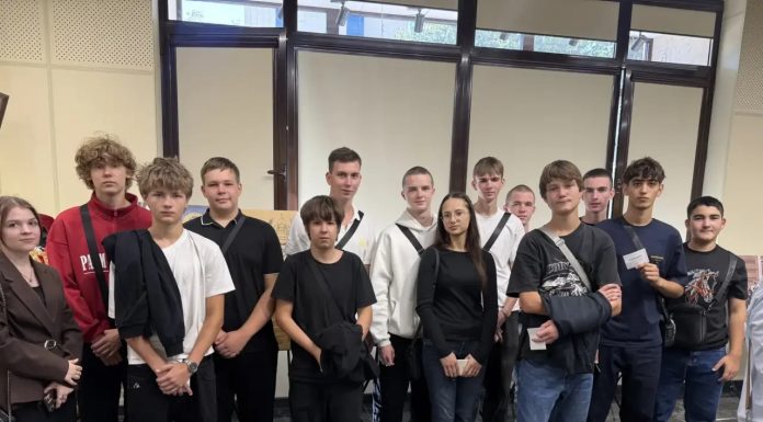 Студенты Пашковского сельскохозяйственного колледжа и активисты молодежного центра «Елеон» посетили фестиваль «Видеть и слышать»