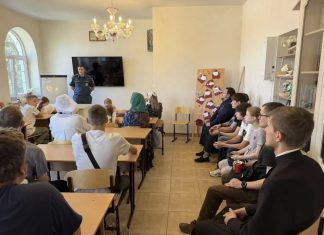 В Свято-Сергиевском храме состоялась беседа по основам пожарной безопасности с участием сотрудника МЧС
