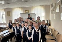 Духовно-просветительское мероприятие прошло в храме святителя Николая Чудотворца на Садах