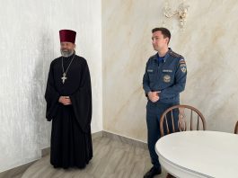 В храме святителя Николая Чудотворца прошла встреча с инспектором пожарного надзора