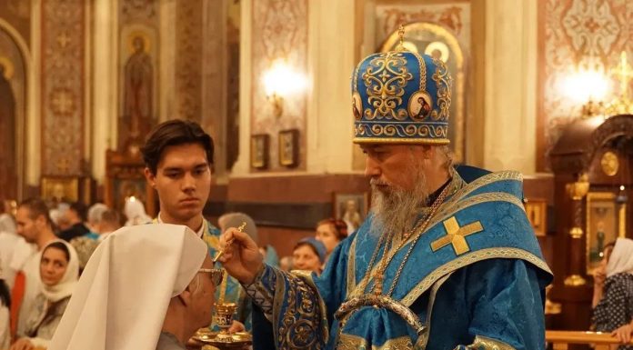 В канун Праздника Рождества Богородицы митрополит Василий совершил Всенощное бдение