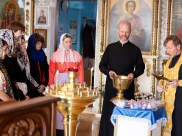 Школьники посетили Свято-Покровский храм станицы Новотитаровской