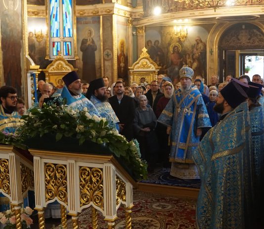 Митрополит Василий возглавил престольные торжества в храме иконы Божией Матери «Целительница» города Краснодара