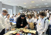 В Краснодаре прошла встреча иеромонаха Кронида со студентами медицинского университета