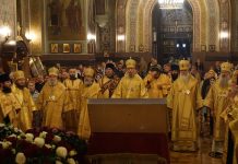 Митрополит Василий возглавил соборное Всенощное бдение в Свято-Екатерининском кафедральном соборе города Краснодара