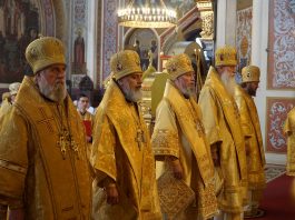 В праздник Собора святых Кубанской митрополии митрополит Василий возглавил соборную Божественную литургию