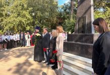 В Прикубанском округе священнослужители приняли участие в памятных мероприятиях