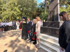 В Прикубанском округе священнослужители приняли участие в памятных мероприятиях