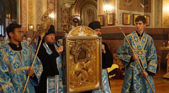 В Краснодар прибыла чудотворная Псково-Печерская икона Божией Матери «Умиление»