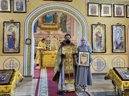 Сестры милосердия получили благодарственные грамоты