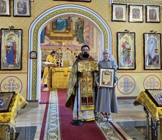 Сестры милосердия получили благодарственные грамоты