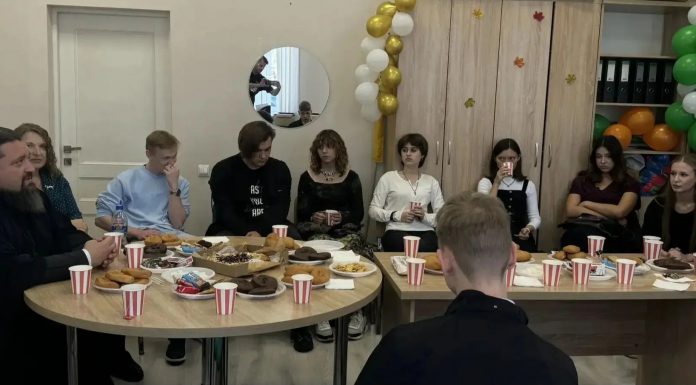 Иерей Иларион Максимец провел встречу со студентами Краснодарского государственного института культуры