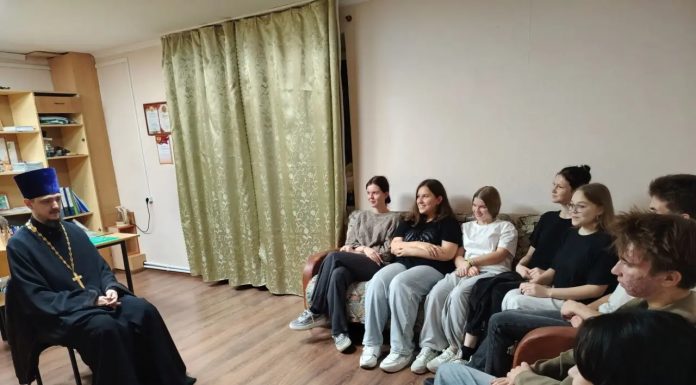 Иерей Арсений Рощин встретился со студентами Краснодарского гуманитарно-технологического колледжа