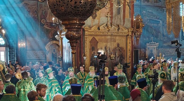 Митрополит Екатеринодарский и Кубанский Василий принял участие в молебне пред иконой Сергия Радонежского