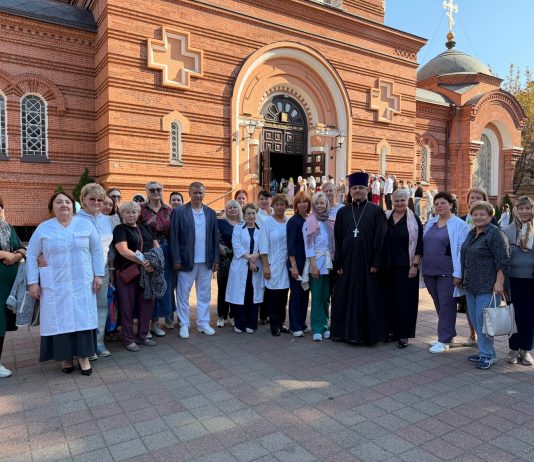 Сотрудники больницы скорой медицинской помощи побывали в Свято-Екатерининском кафедральном соборе