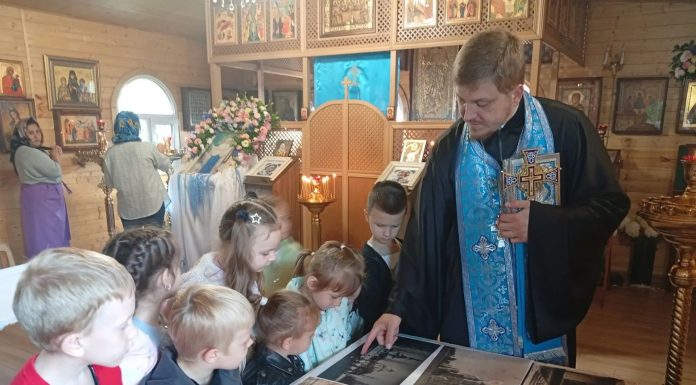 В храме святителя Луки Крымского прошла экскурсия для воспитанников детского сада